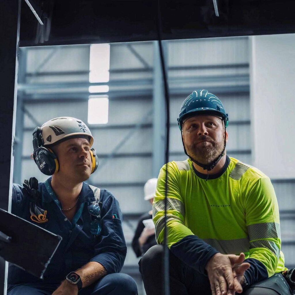 Ủy Quyền Hãng máy phát điện volvo 19