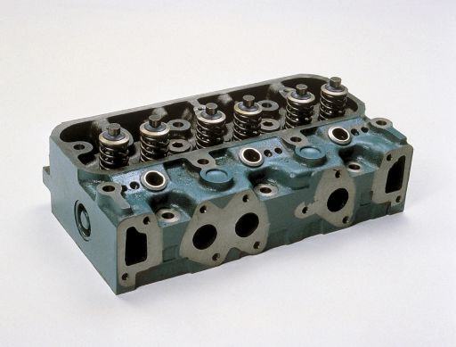 Nắp quy lát Volvo Penta